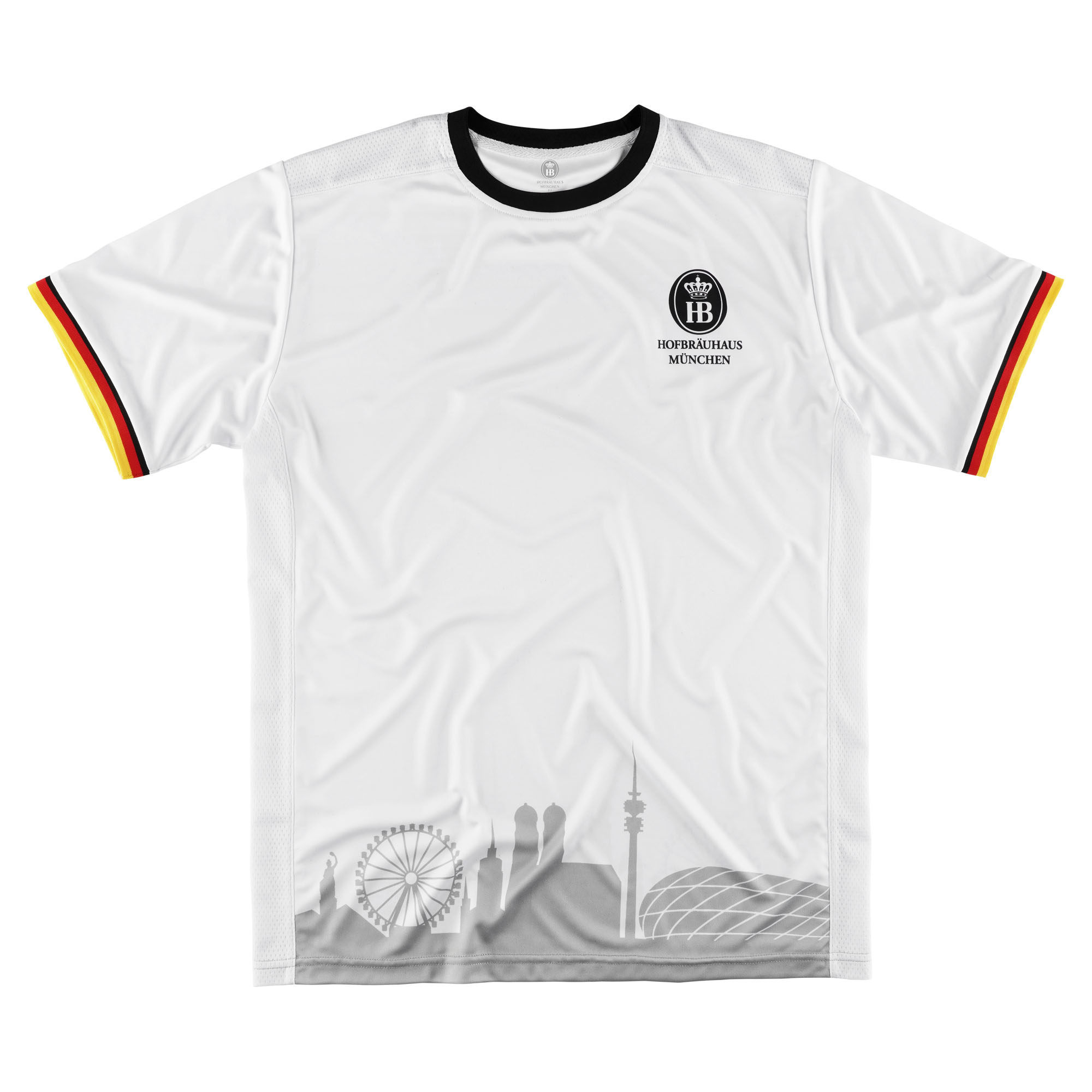 Vorderseite eines weißen Trikots mit schwarz-rot-gelben Ärmelabschlüssen und schwarzem Kragen, Logo ‚Hofbräuhaus München‘ auf der Brust, unten graue Grafik mit Münchner Sehenswürdigkeiten.